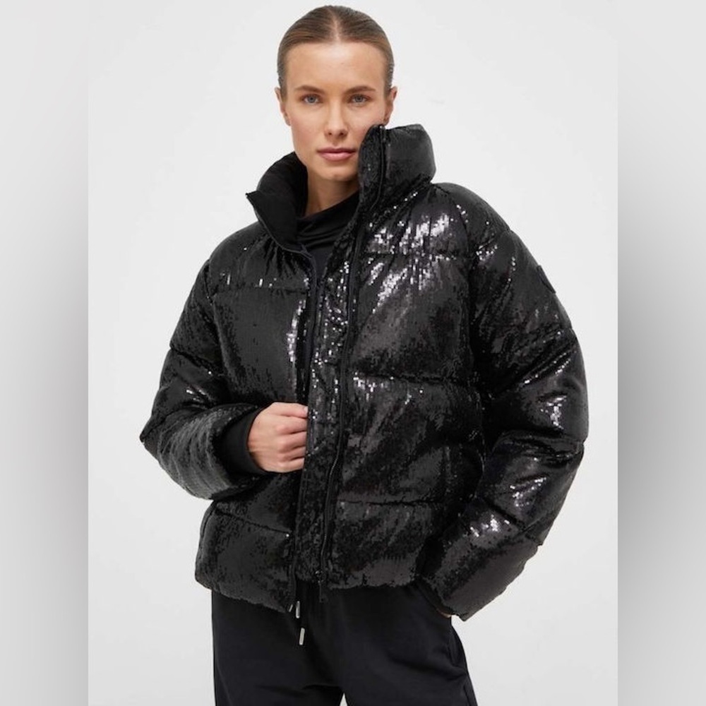 โผ๏ธNWT Rudsak Laurence Winter Jacket black sequin, size medium